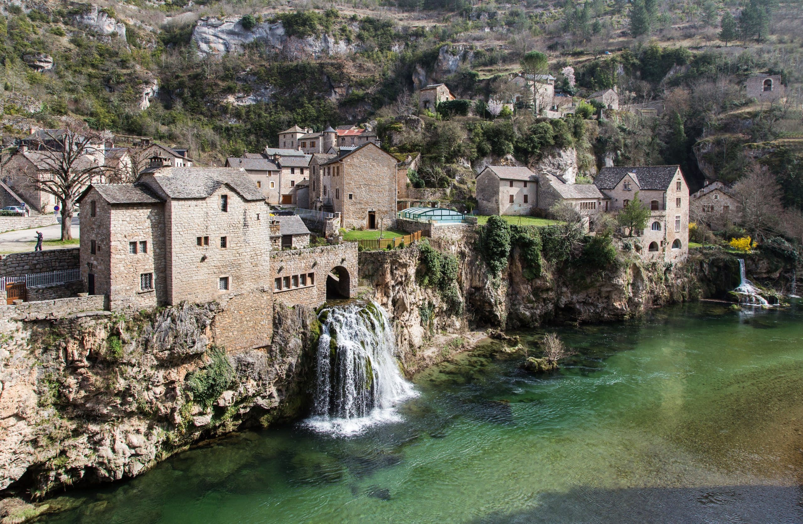 La FRANCE AU GOUT d'AILLEURS chély du tarn gorges du tarn France