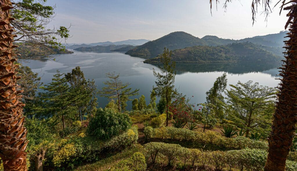 Vue panoramique du lac Kiwu au Rwanda.