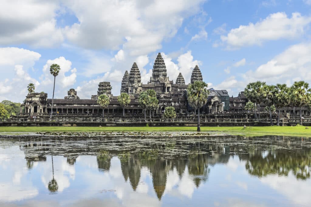 Angkor,Wat,(temple,City),And,Its,Reflection,In,The,Lake,