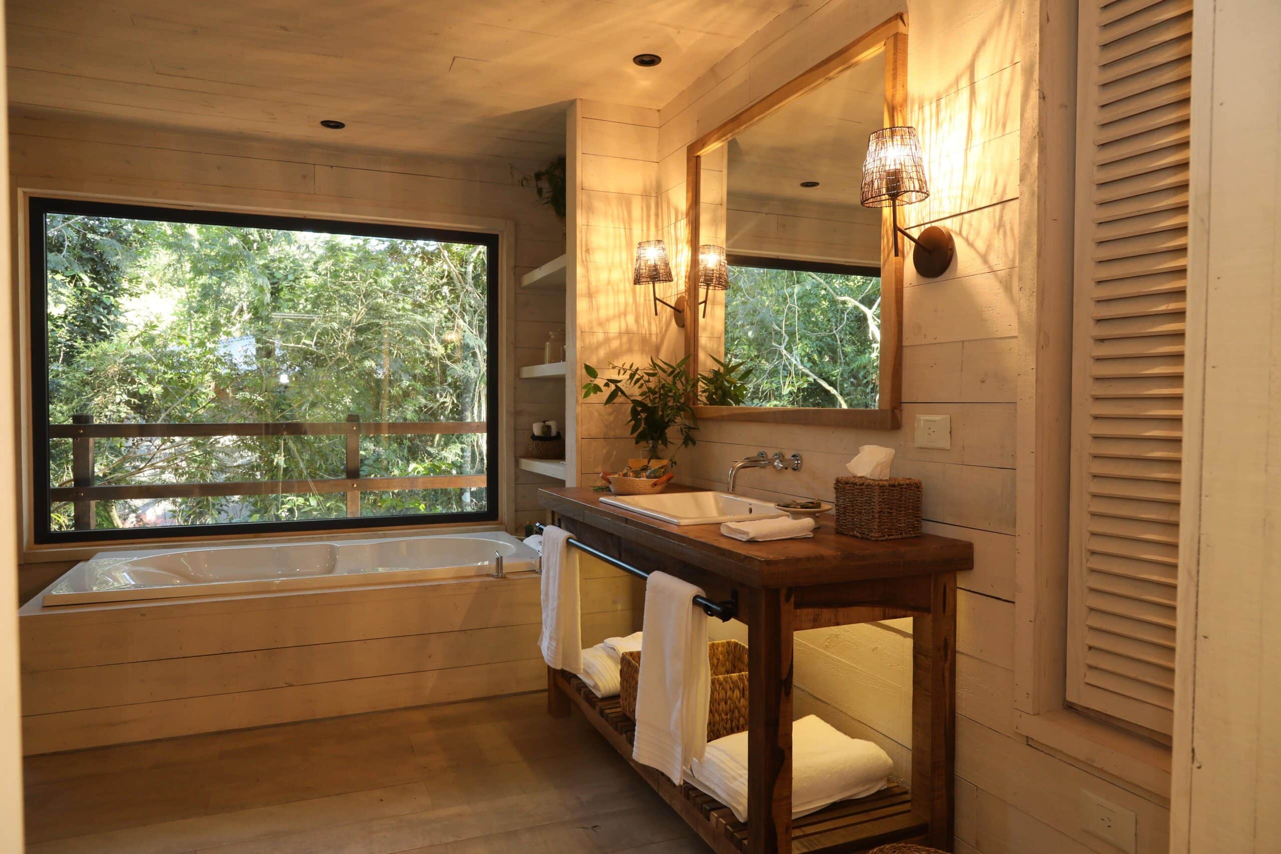 Salle de bain à l'hôtel Awasi Iguazu, en Argentine.