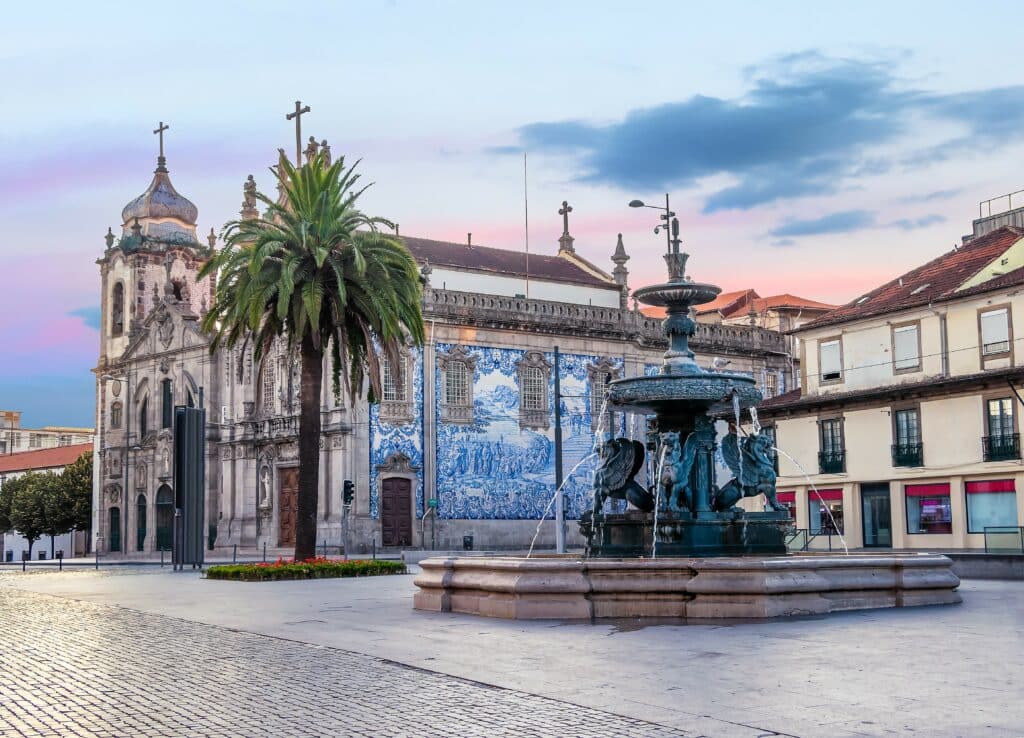 Azulejos praça de Gomes Teixeira Porto Portugal