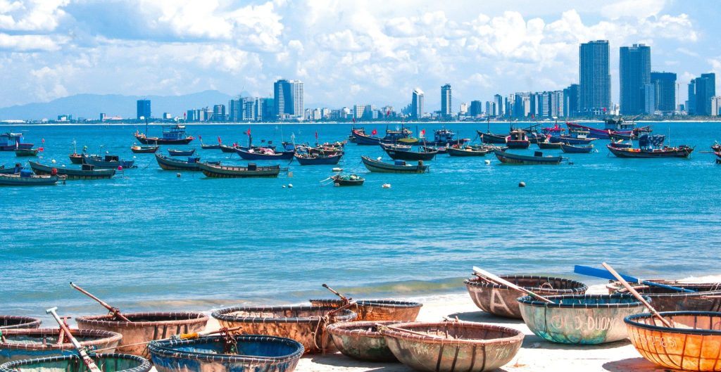 Bateaux paniers plage Da Nang Vietnam