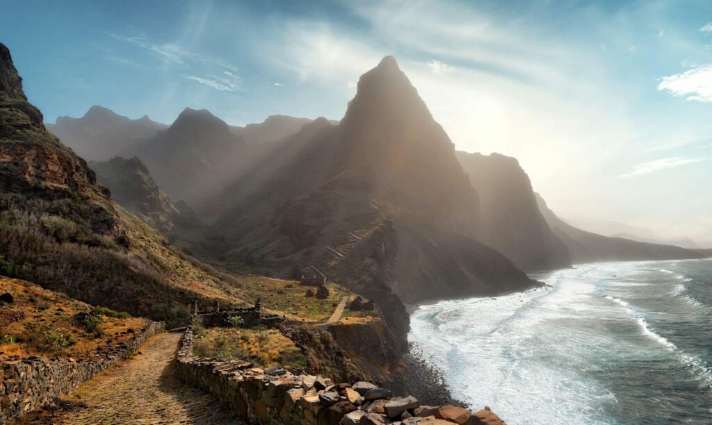 Chemin de randonnée pics montagneux Santo Antao Cap Vert
