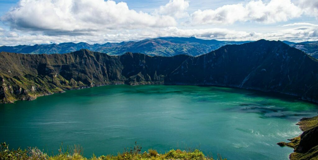 Lac montagne Quilotoa Equateur