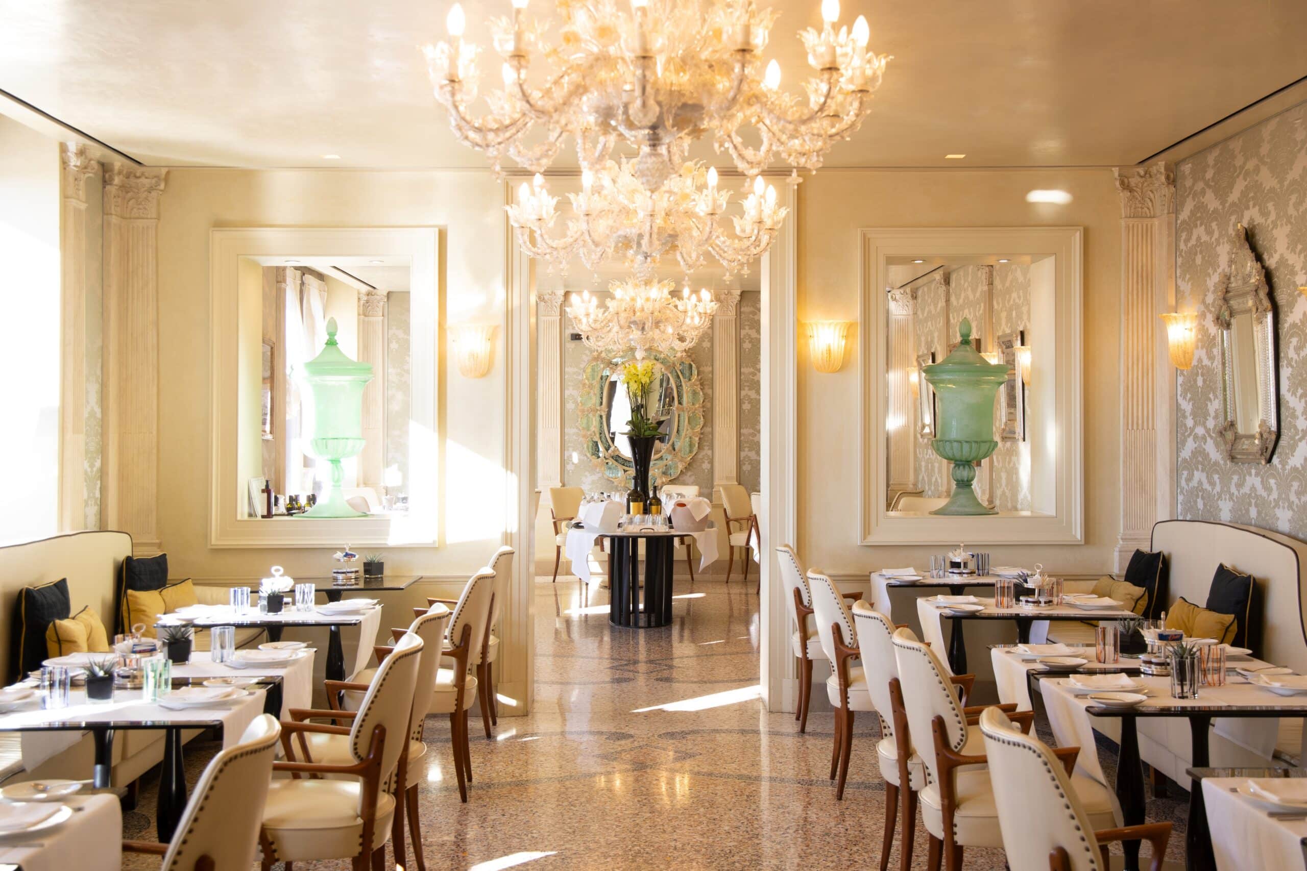 Restaurant de l'hôtel Londra Palace en Italie.