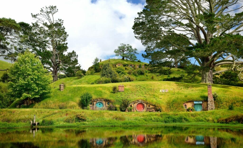 Maisons village hobbits seigneur des anneaux nouvelle zélande