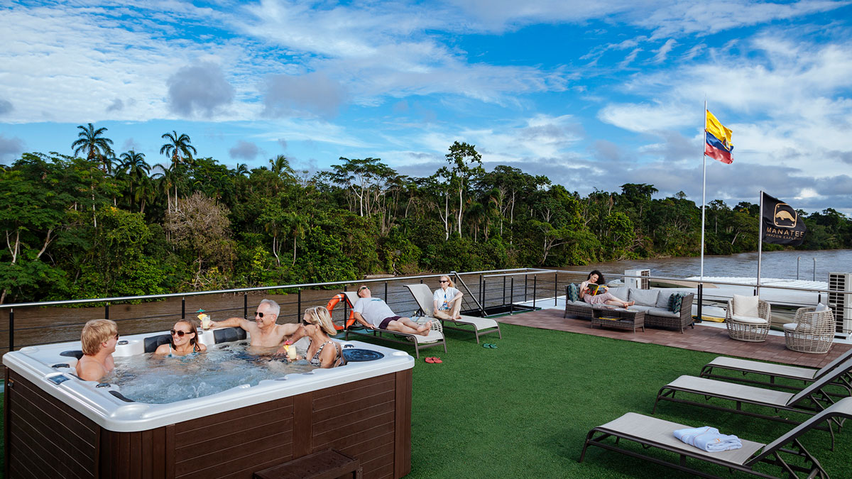 Manatee amazon explorer galapagos jacuzzi terrasse