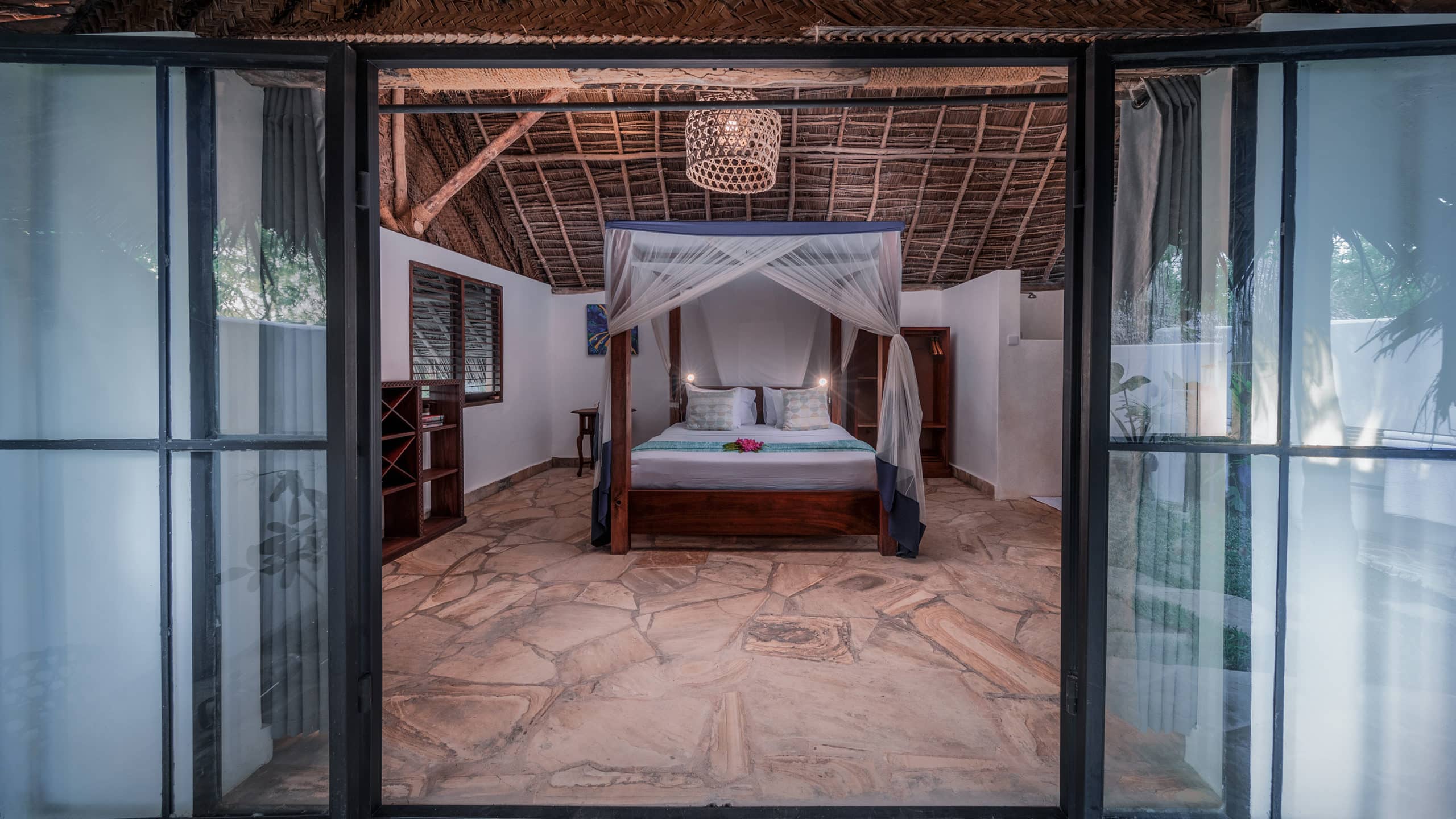 Manta resort pemba chambre lit king size