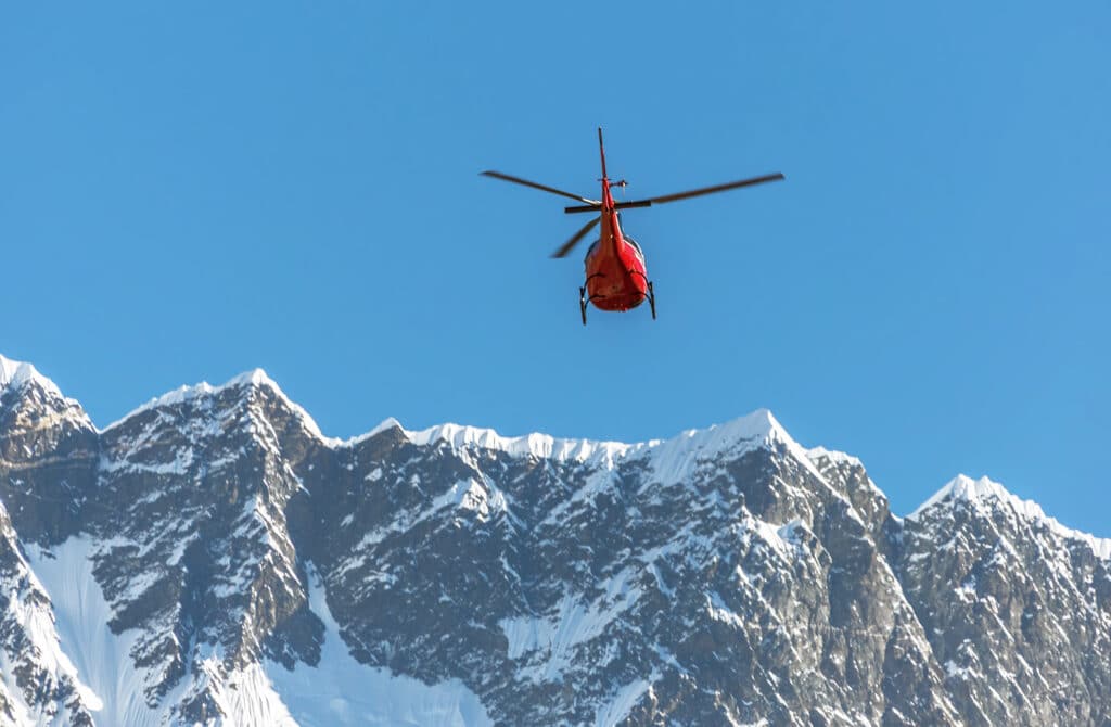 Helicopter,On,Background,Of,The,Mahalangur,Himal,Ridge, ,Everest