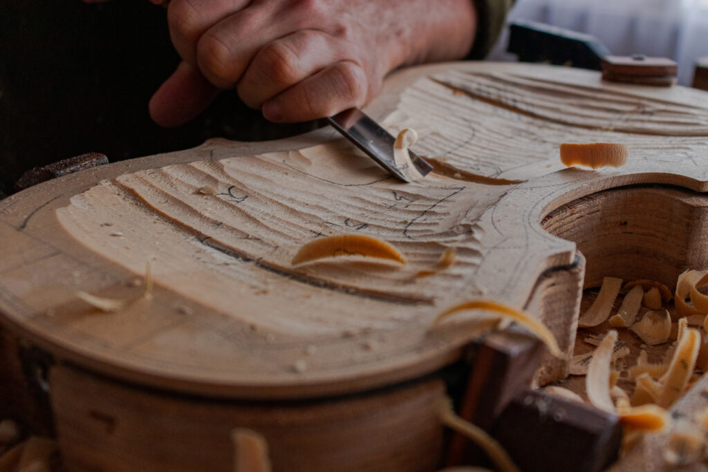 Process,Where,Luthier,Use,Different,Tools,To,Work,Wood,And