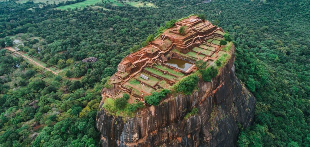 Rocher du lion sigiriya vu du ciel sri lanka