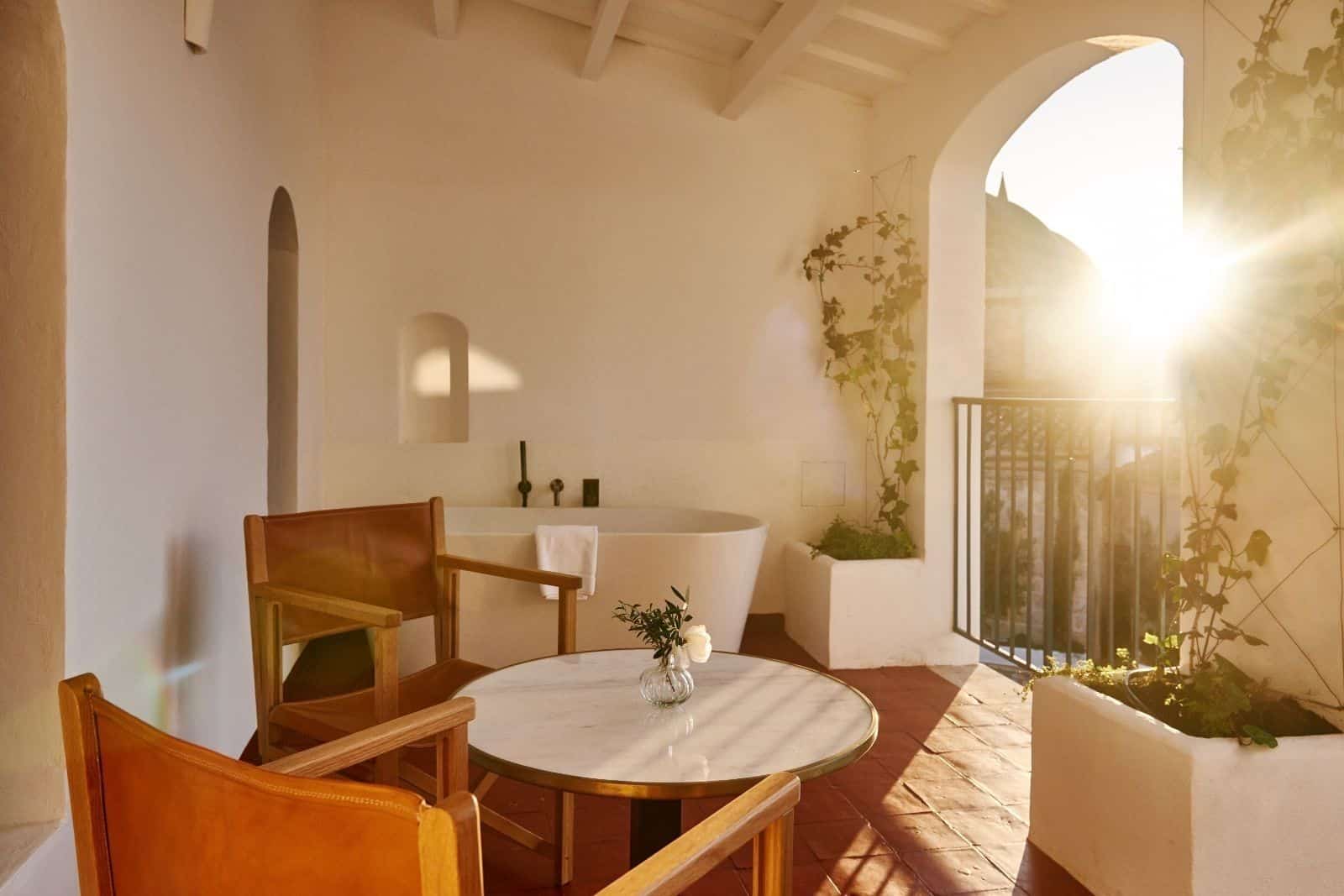 Salle de bain ouverte terrasse Faustino Gran Minorque