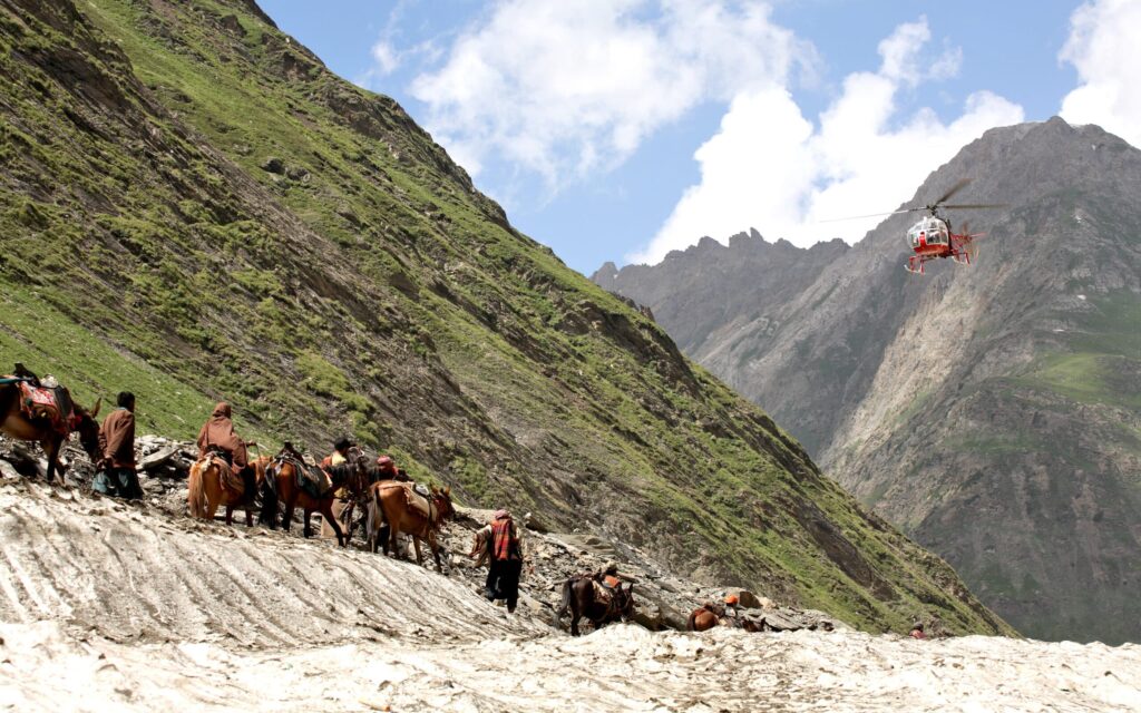 Pilgrimage,To,The,Holy,Amarnath,Cave,In,The,Himalayas:,By