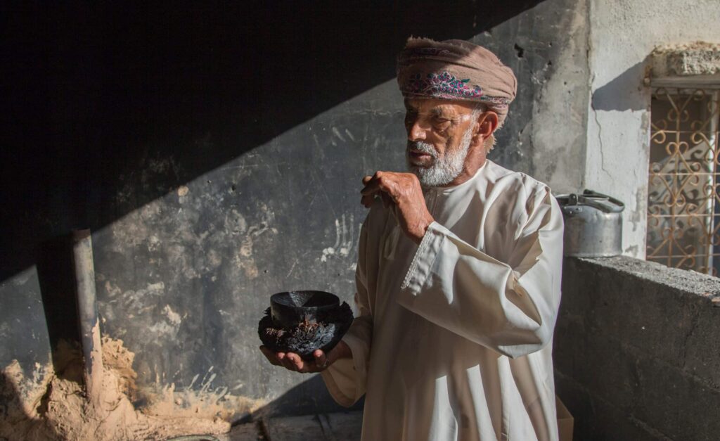 Jabal,Al,Akhdar,,Oman,,7th,April,2016:,Old,Man,Explaining