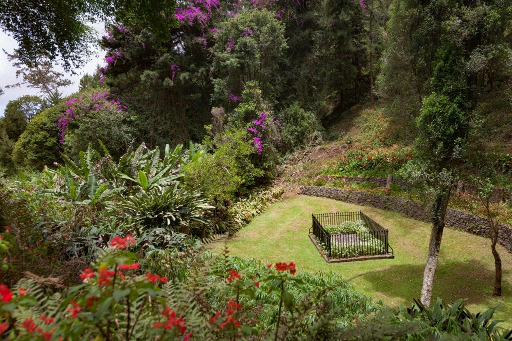 Napoleon,Bonapartzes,Grave,On,St.,Helena,Island,In,The,South