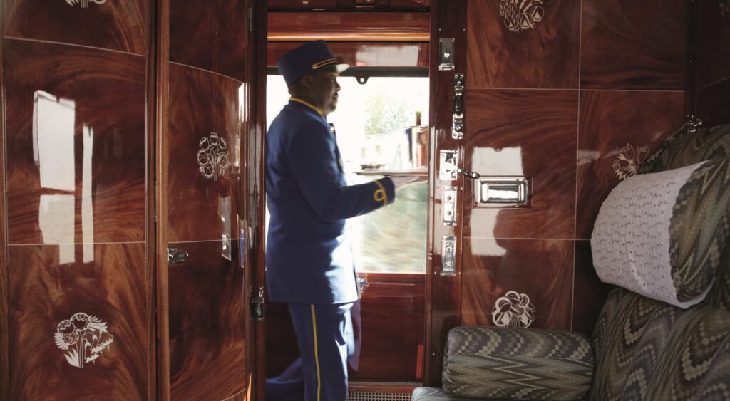 Venice Simplon Orient Express chambre service bar personnel