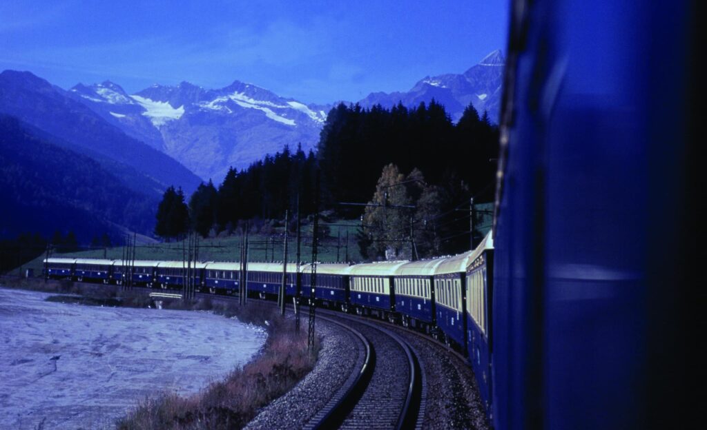 Venice Simplon Orient Express train de nuit montagnes