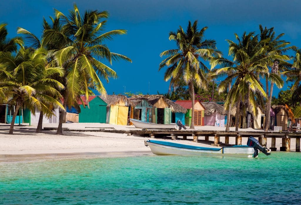 Village de pêcheurs île Saona plage Mano Juan République dominicaine