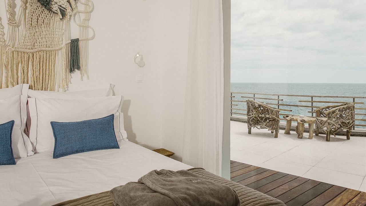 White Exclusive Suites & villas junior suite