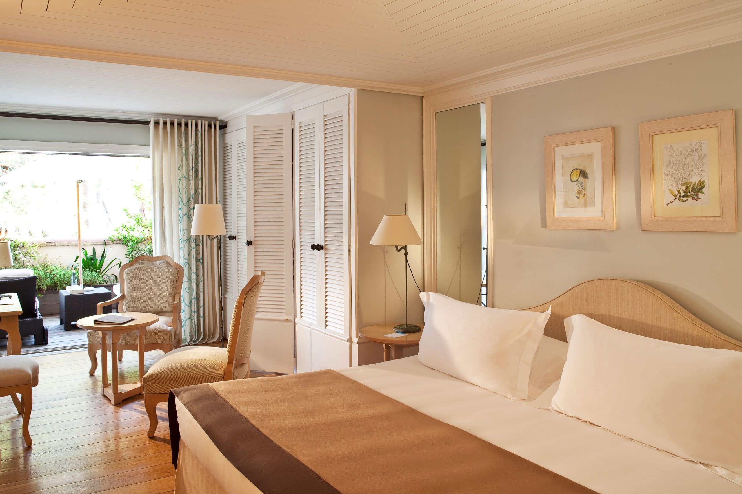 grand hotel de cala rossa chambre terrasse Corse