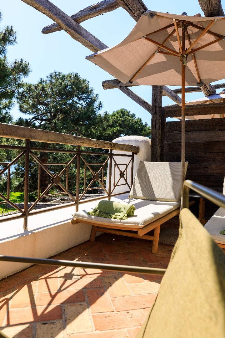 grand hotel de cala rossa terrasse privée transat Corse