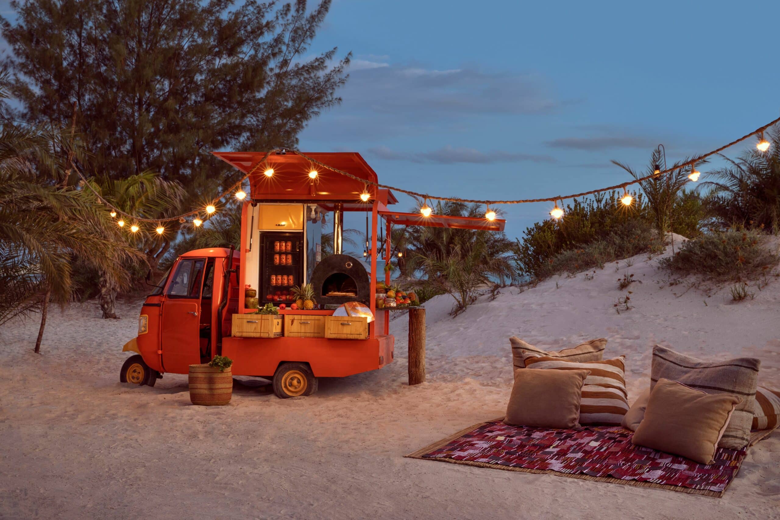 Food truck sur la plage au Kisawa au Mozambique.