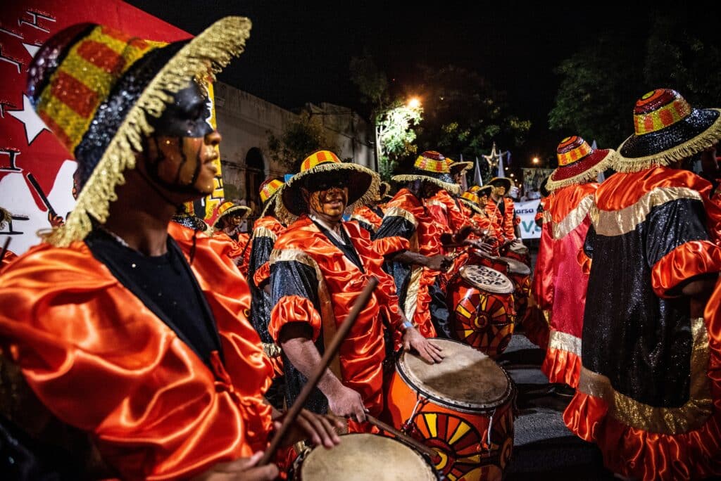 orchestre tambour Las Llamadas carnaval de Montevideo