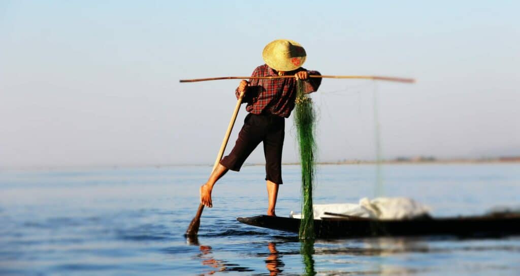 pecheur lac inle birmanie