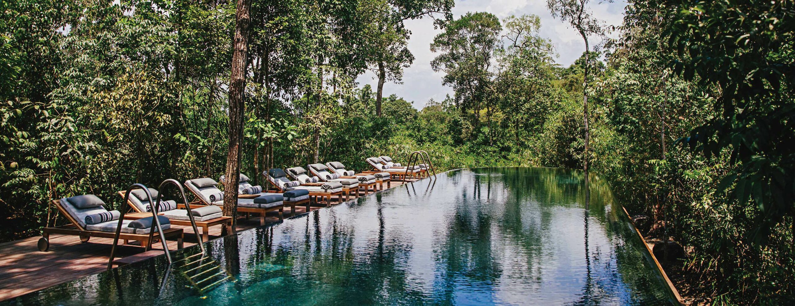 piscine extérieure shinta mani wild cardamomes cambodge