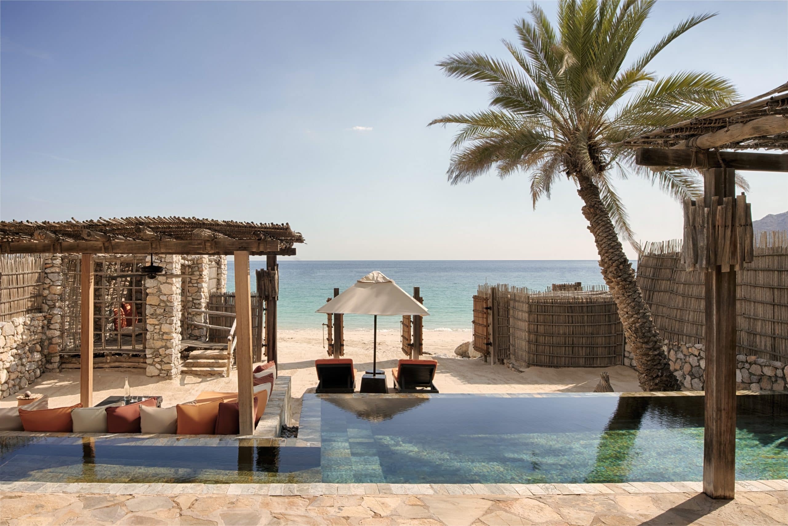 piscine privée vue mer Pool Villa Suite Beachfront zighy bay oman six senses