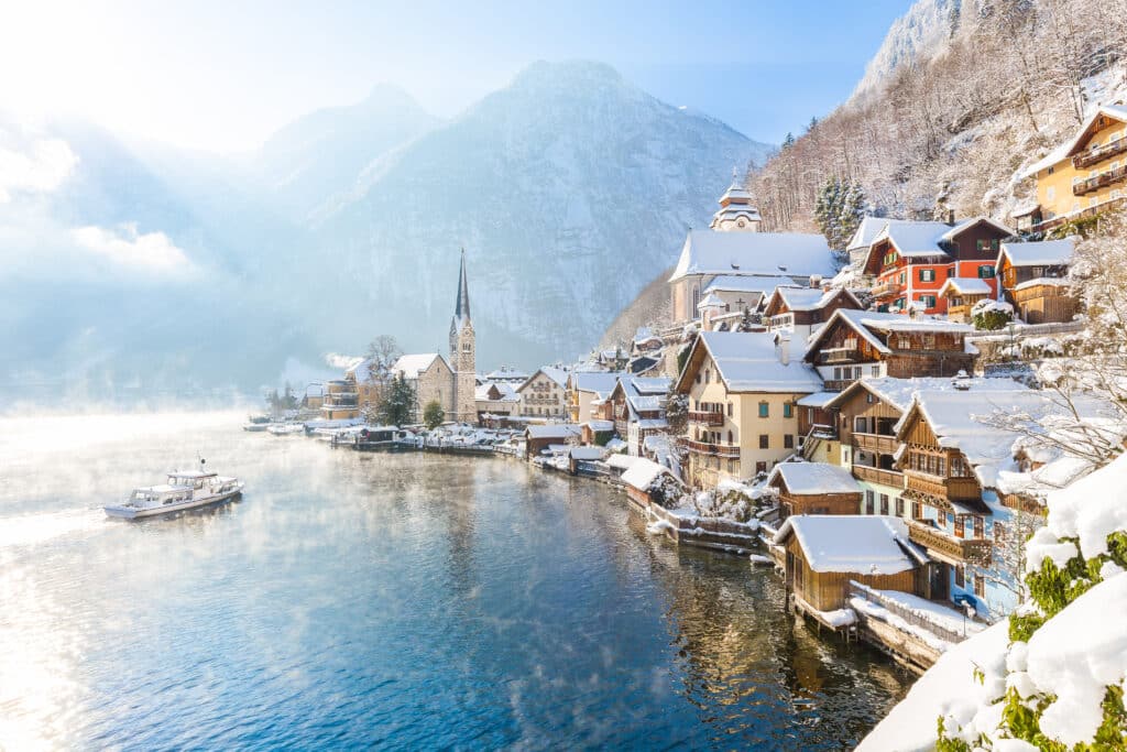 Classic,Postcard,View,Of,Famous,Hallstatt,Lakeside,Town,In,The