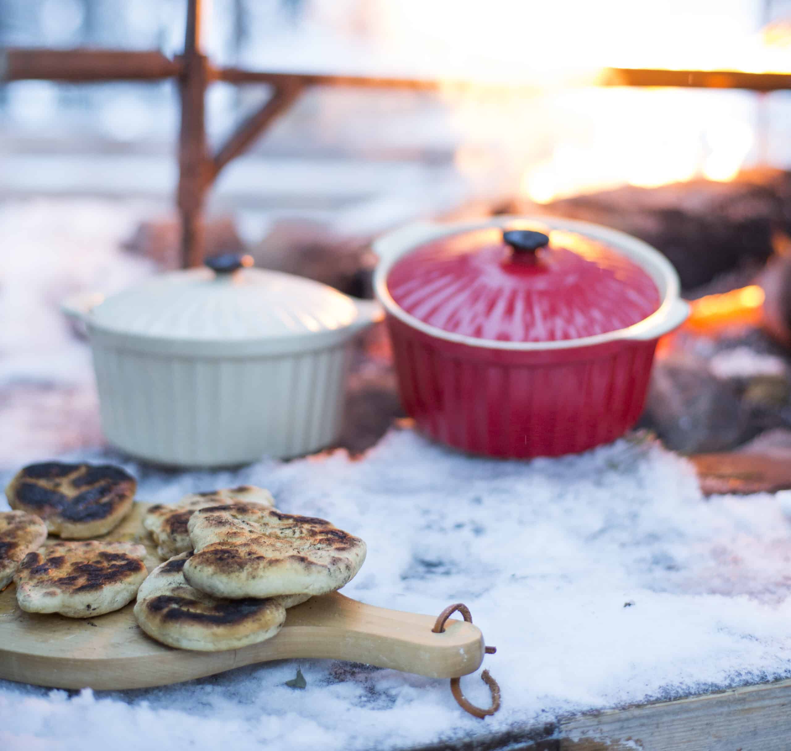 Photo de la gastronomie traditionnelle suédoise au Aurora Safari Camp, Suède.
