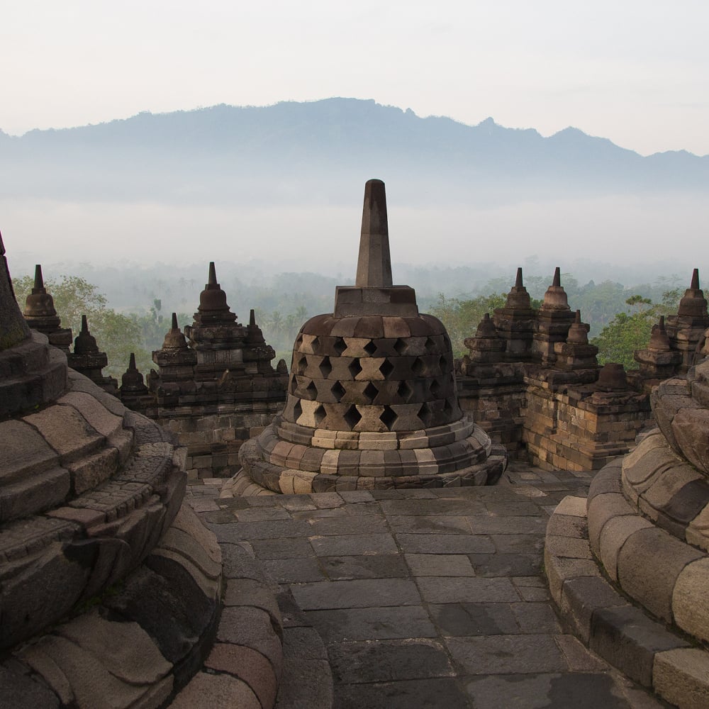 Amanjiwo Indonesiebali borobodur