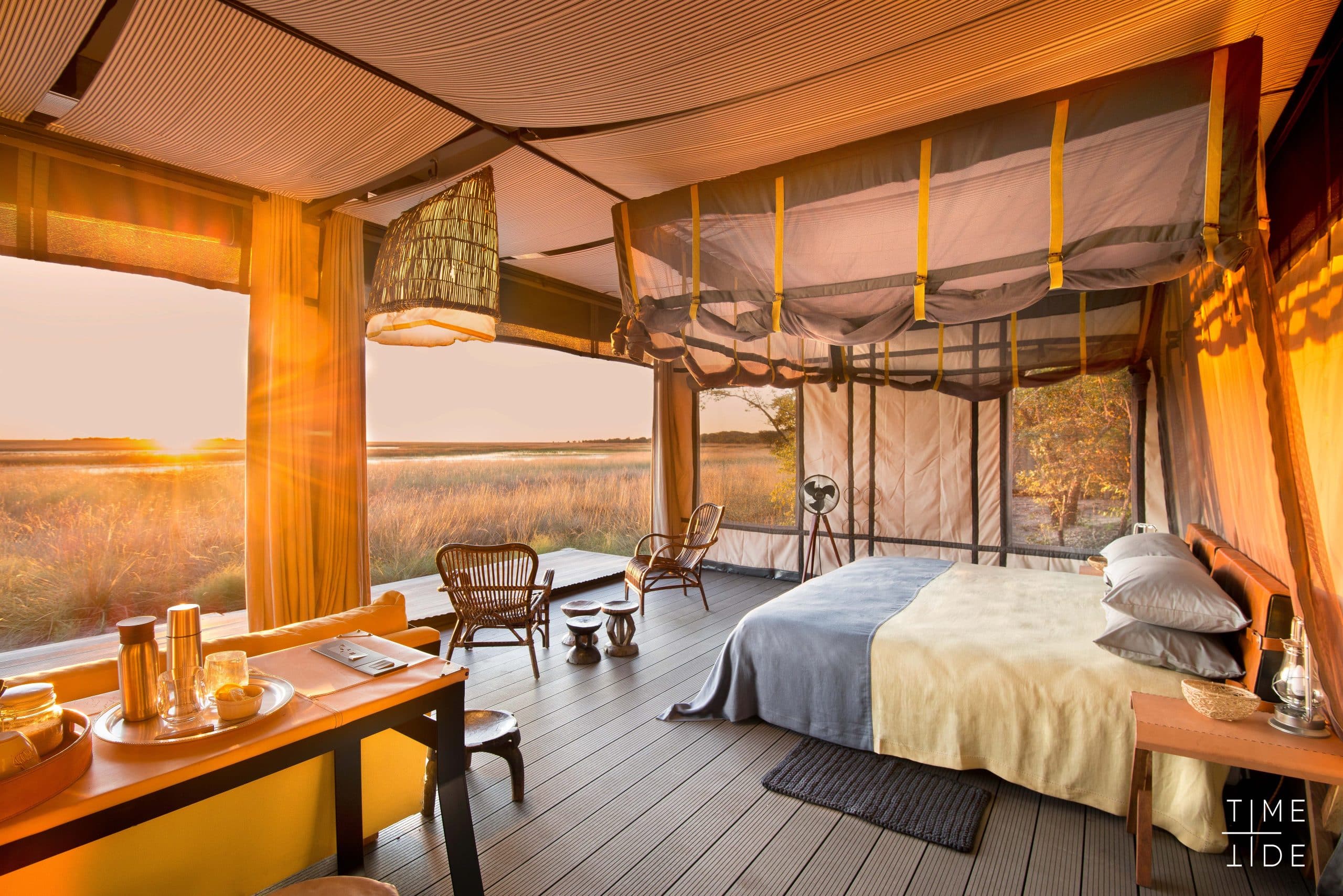 Chongwe Zambia chambre camp luxe liuwa plains vue lever soleil zambie