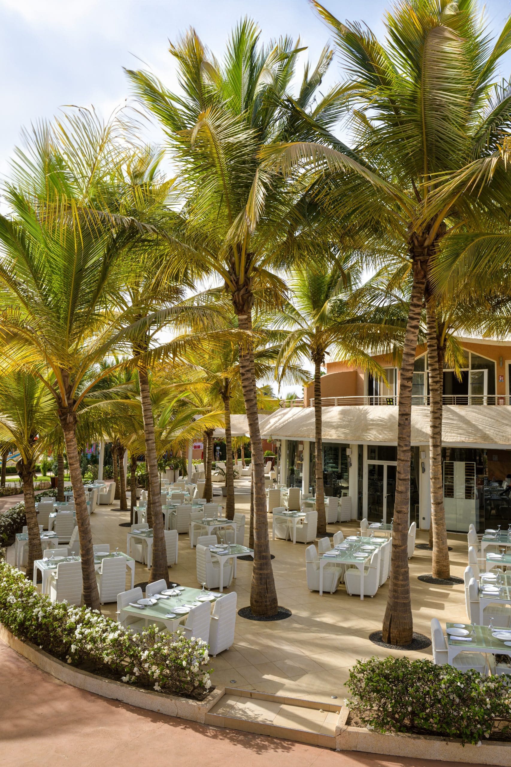 Le lamantin senegal beach club