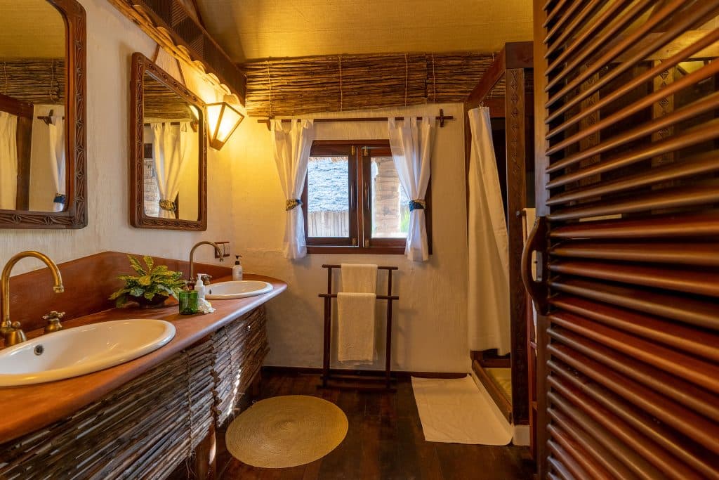 Pole Pole Bungalows Mafia salle de bain