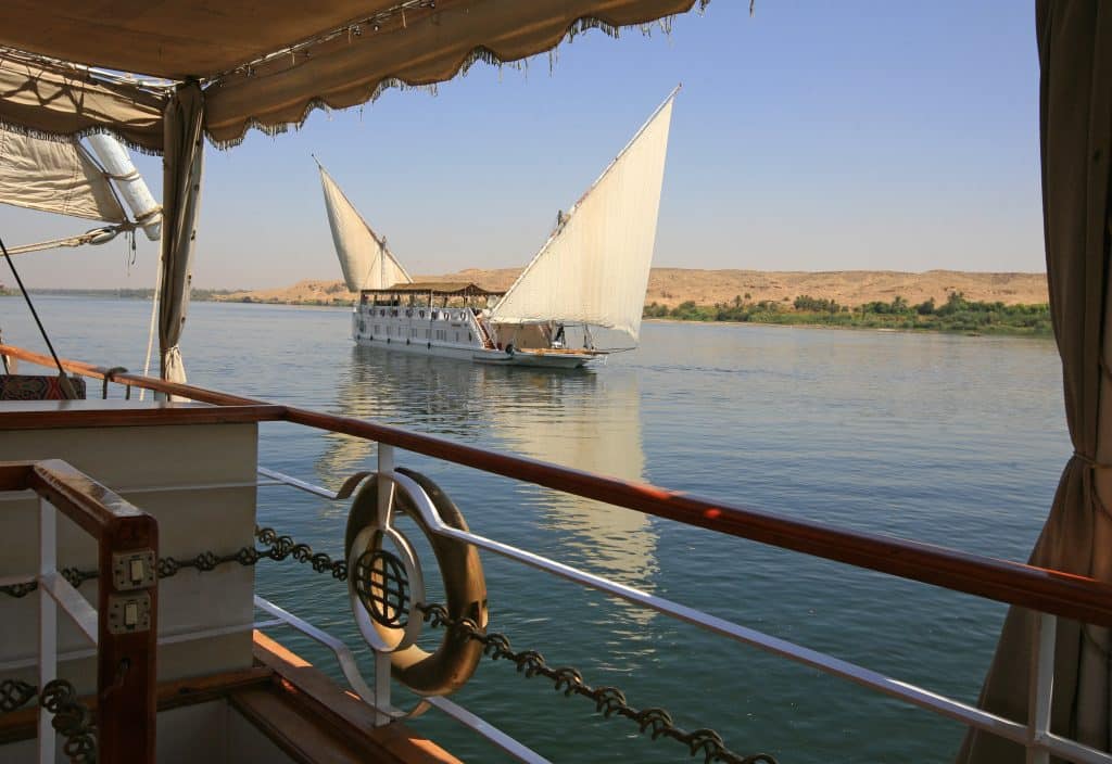 Dahabiya,(passengers,Sailing,Ship),On,The,Nile,River,,Egypt