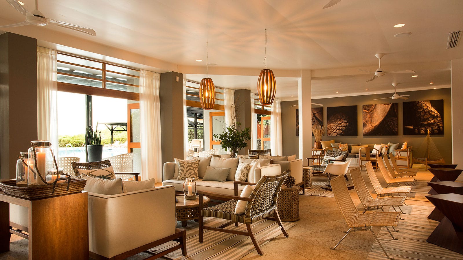 lounge finch bay galapagos hotel