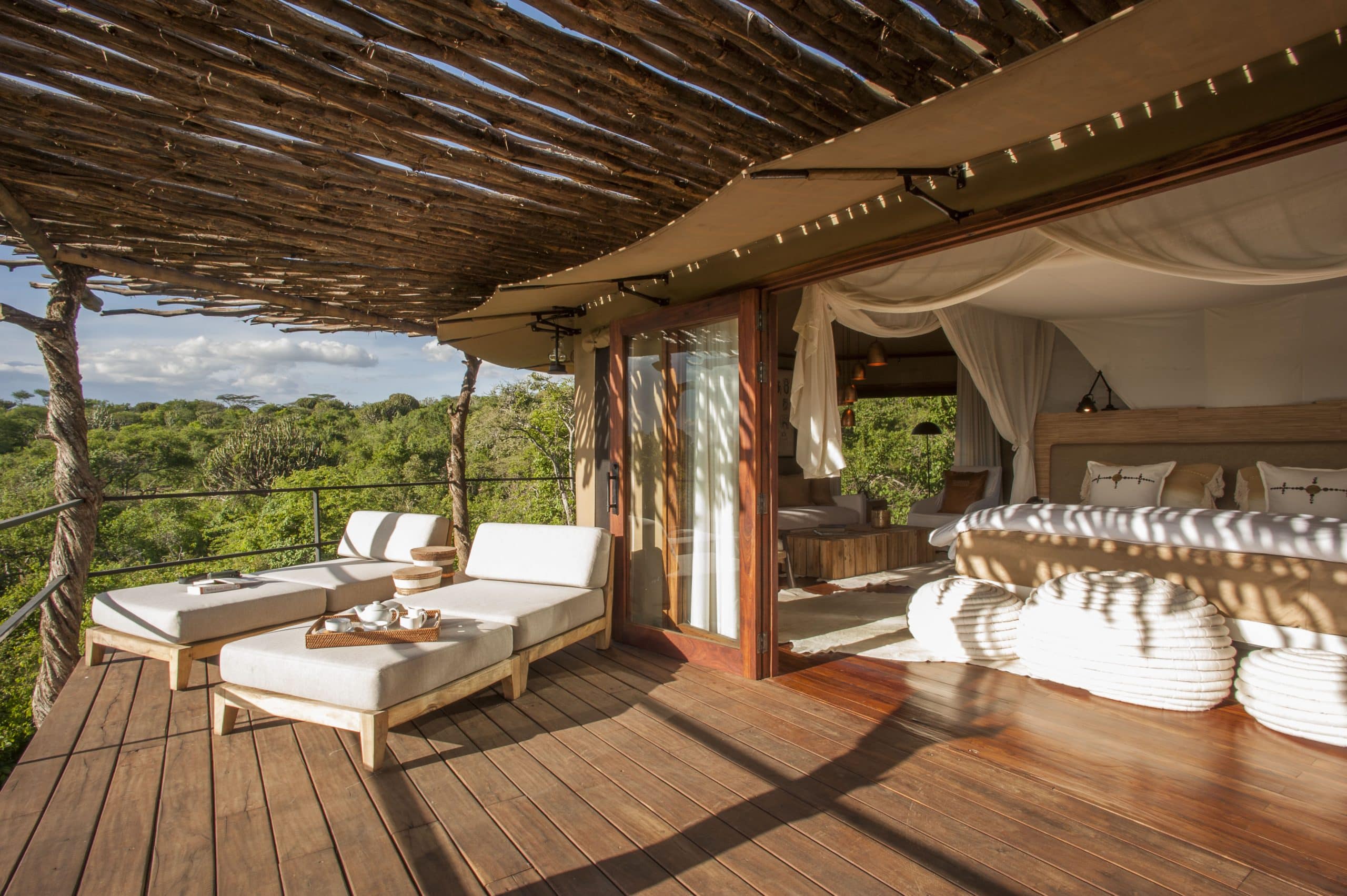 terrasse privee transats suite chambre lodge hotel tanzanie