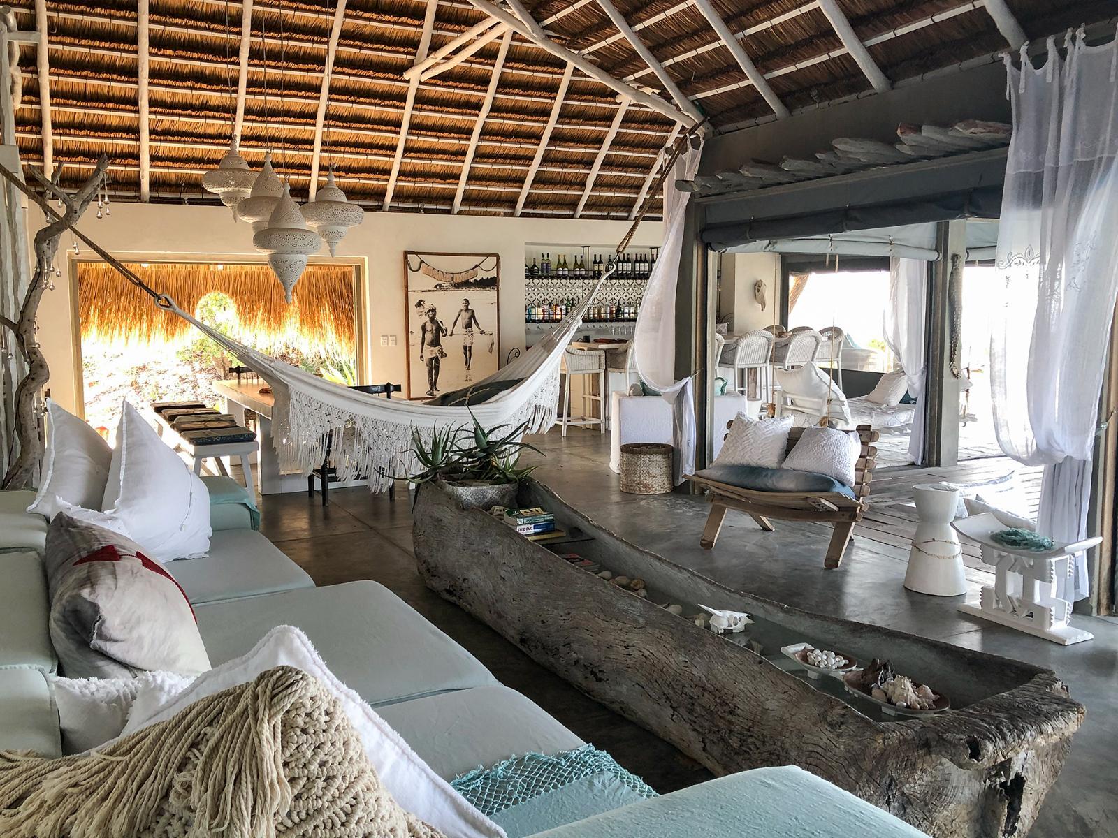 Azulik lodge mozambique salon