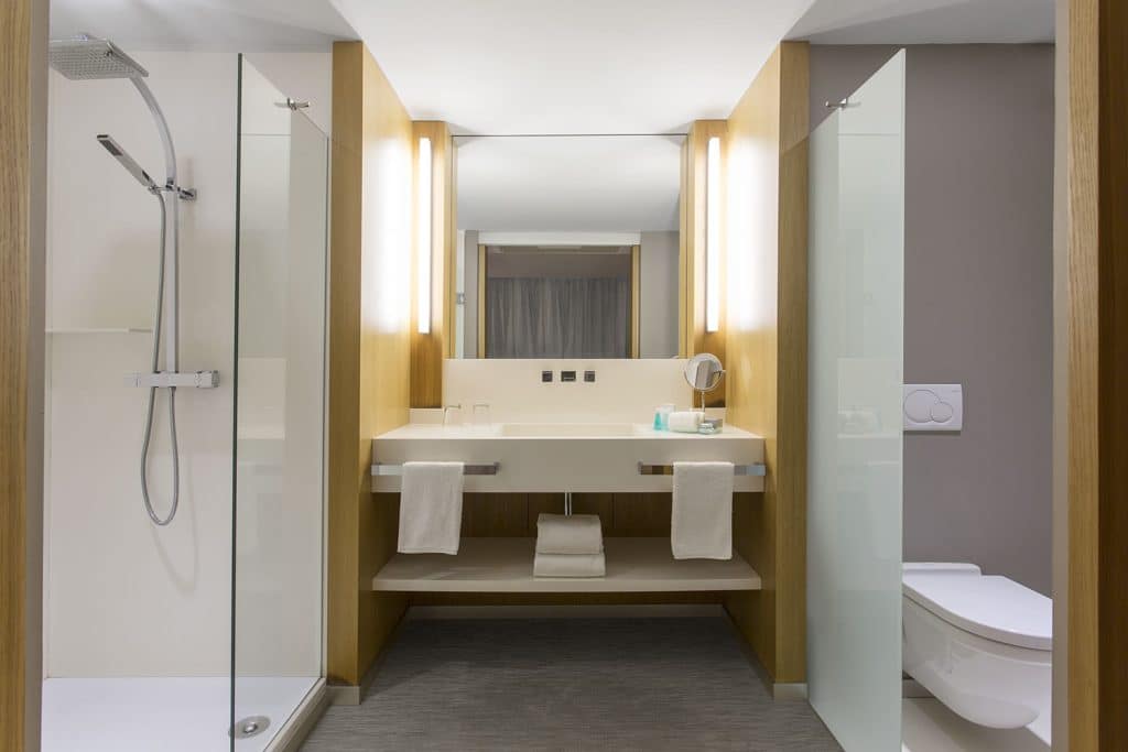 Château royal beach resort and spa Nouvelle Calédonie salle de bain