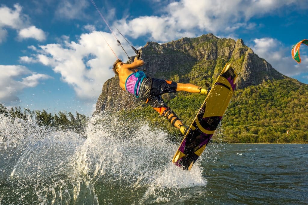 Professional,Kiter,Makes,The,Difficult,Trick,On,A,Beautiful,Background