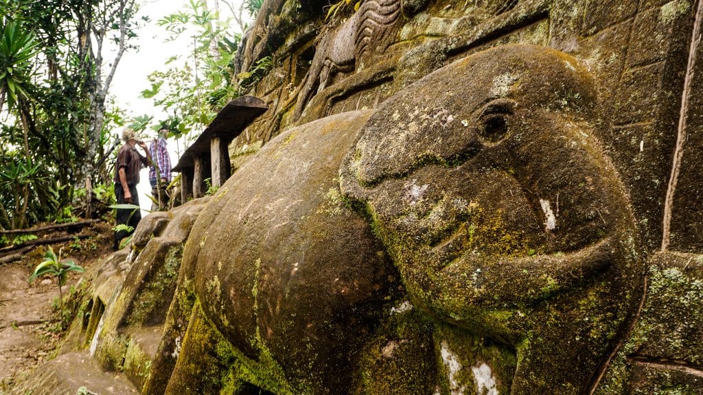 The,Stone,Man,Alberto,Gutierrez,Crafts,Stone,In,Esteli,,Nicaragua.