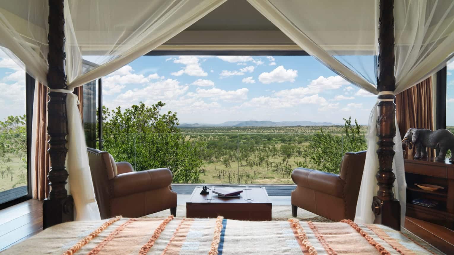 Four Seasons Safari Lodge Serengeti tanzanie vue