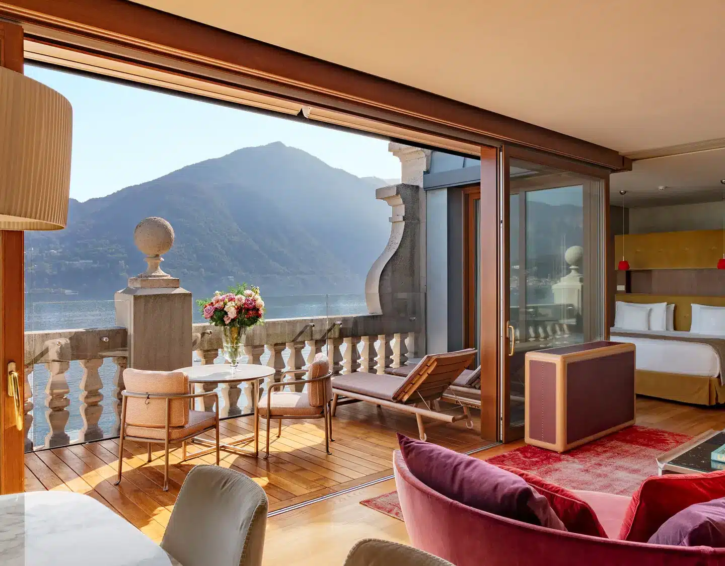 Grand Hotel Tremezzo Italie salon avec terrasse vue lac