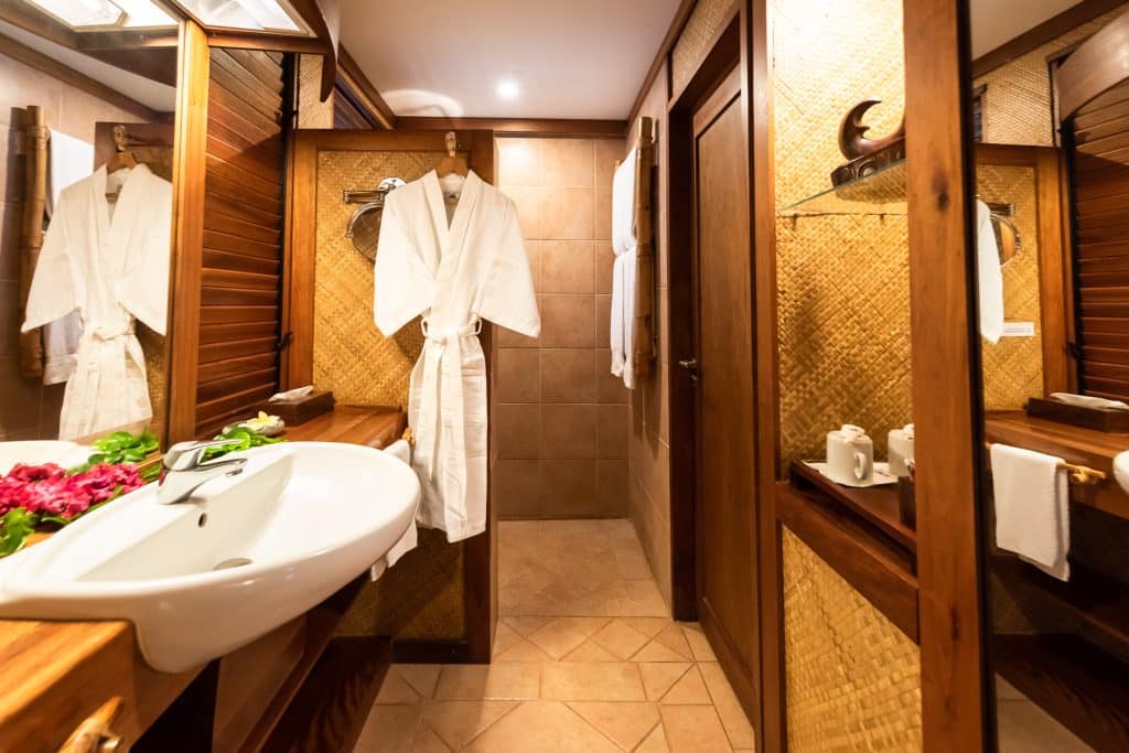 Nuku Hiva pearl lodge Polynésie salle de bain