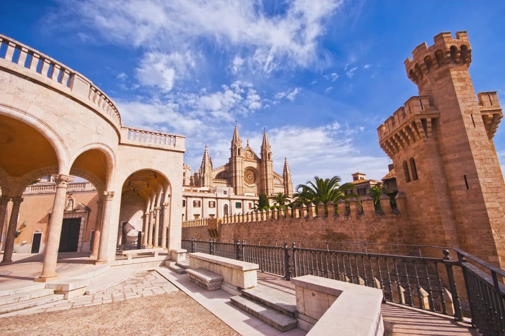 Palma,De,Mallorca, ,Main,Landmarks:,La,Seu,Cathedral,And