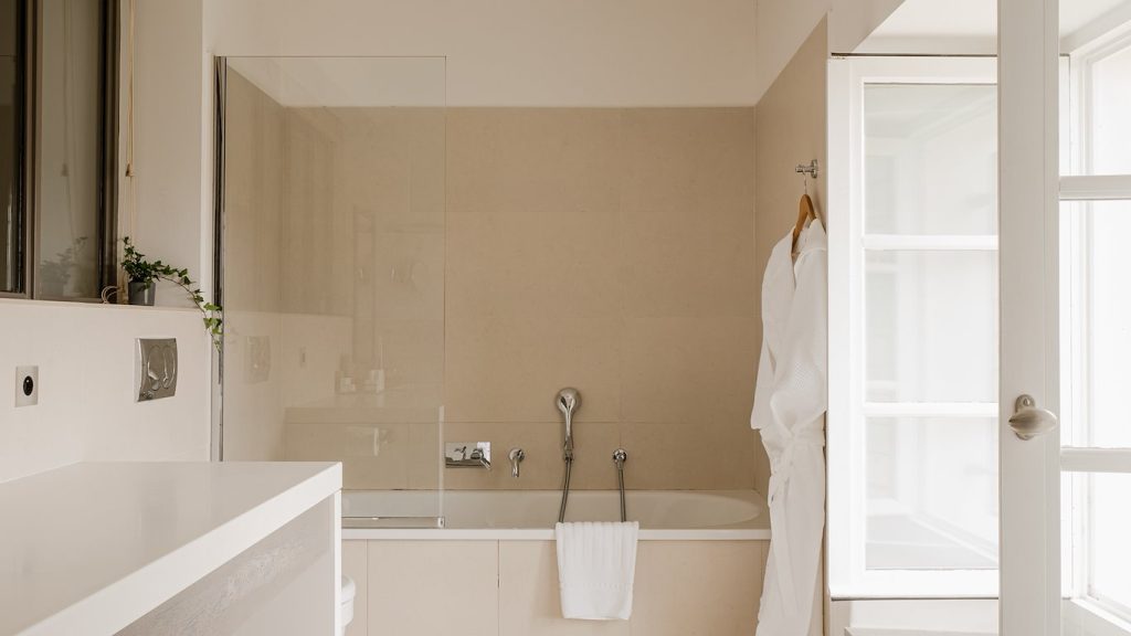 U Palazzu Serenu Corse salle de bain chambre