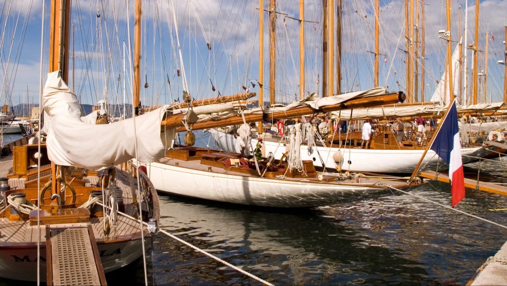 Classic,Yacht,1, ,French,Flag