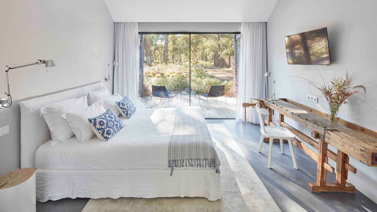 sublime comporta country retreat and spa portugal chambre blanche